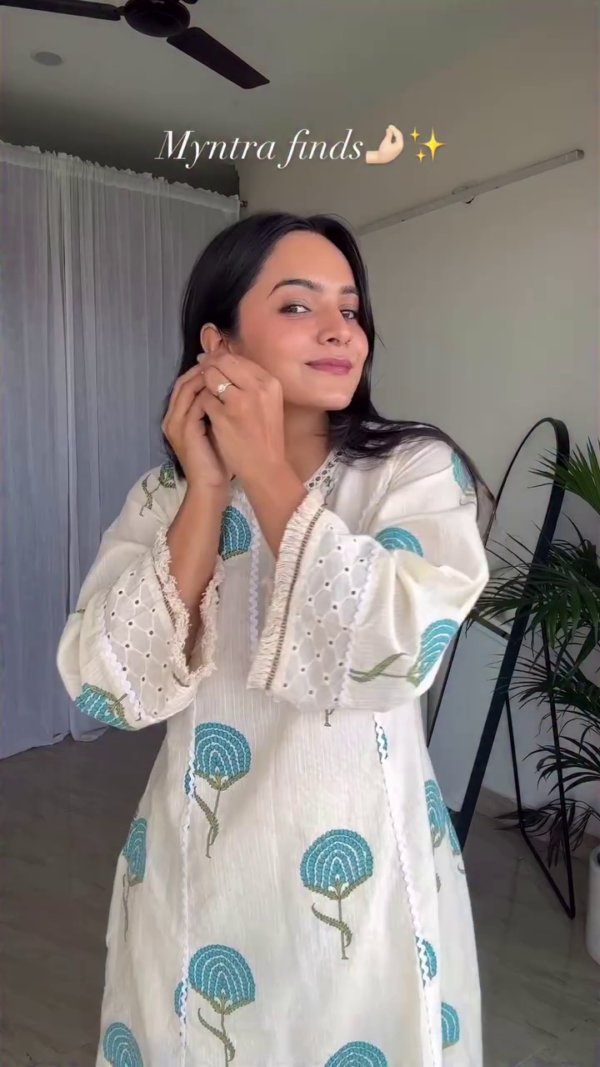 Women Khadi Cotton Kurta Pant Set - Image 5