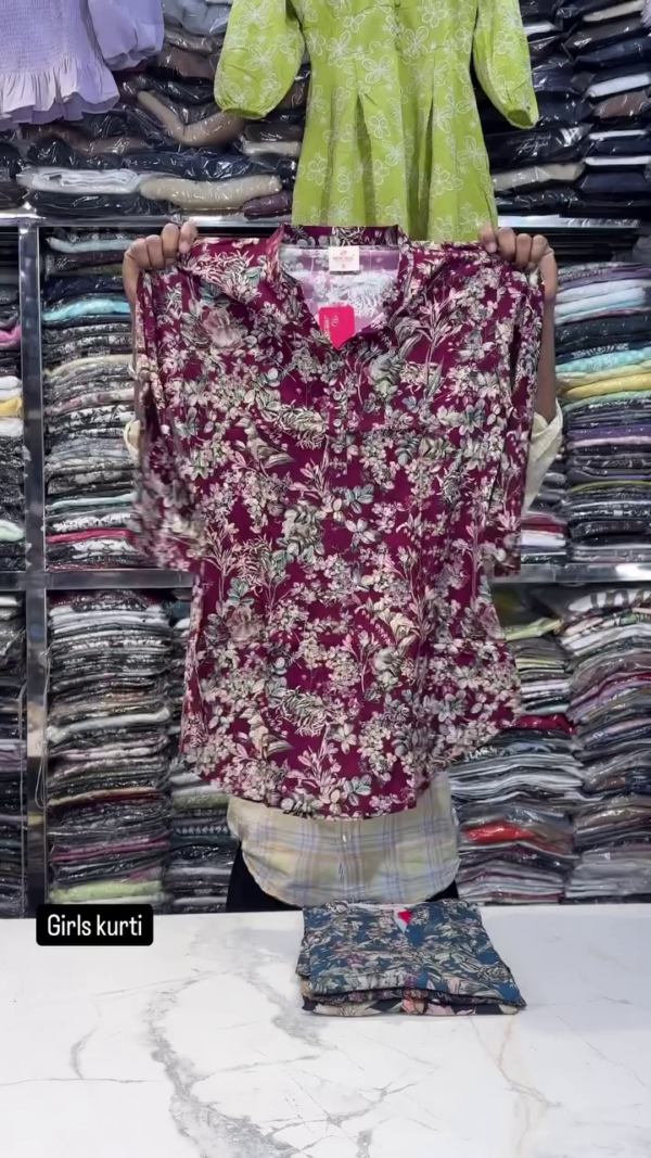Stylish Designer Women Top & Tunics - Image 4