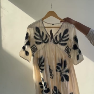Boho Chic Embroidered Dress – Light, Trendy & Effortlessly Stylish
